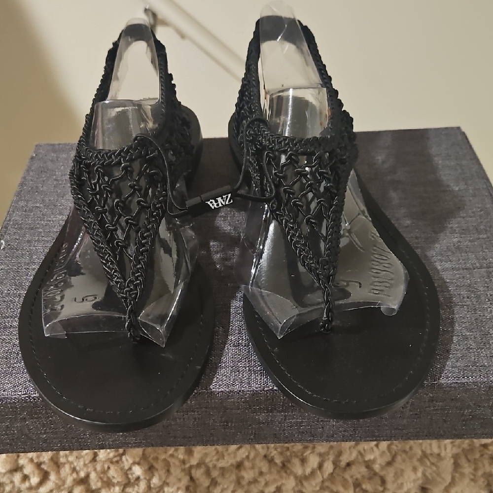 Zara Black Crochet Thong Sandals - Women's New Never Worn SIZE 10 US 41 European